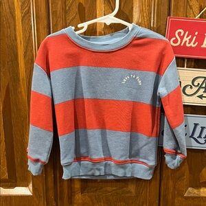 “Love to play ❤️” crew neck sweatshirt